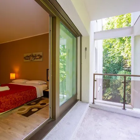 Maraini Elegante - Happy *