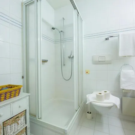 Appartamento Maraini Elegante With Jacuzzi & Balcony - Happy