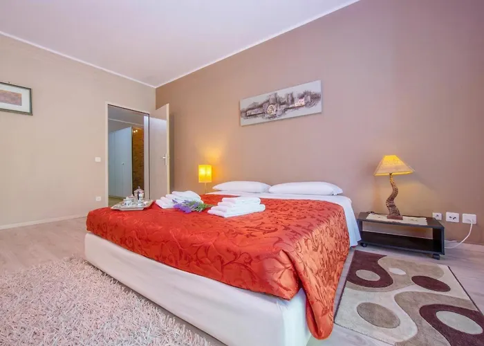 Maraini Elegante - Happy *